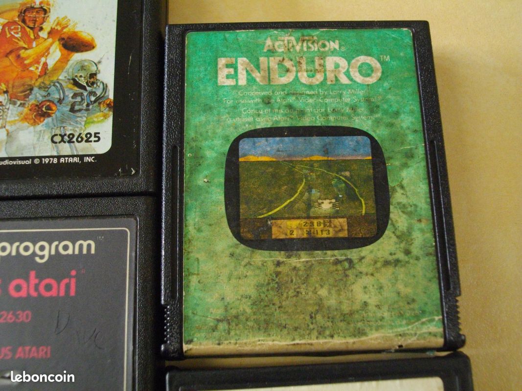 Lot 6 jeux Atari 2600 (dont 1 non fonctionnel) servaimel