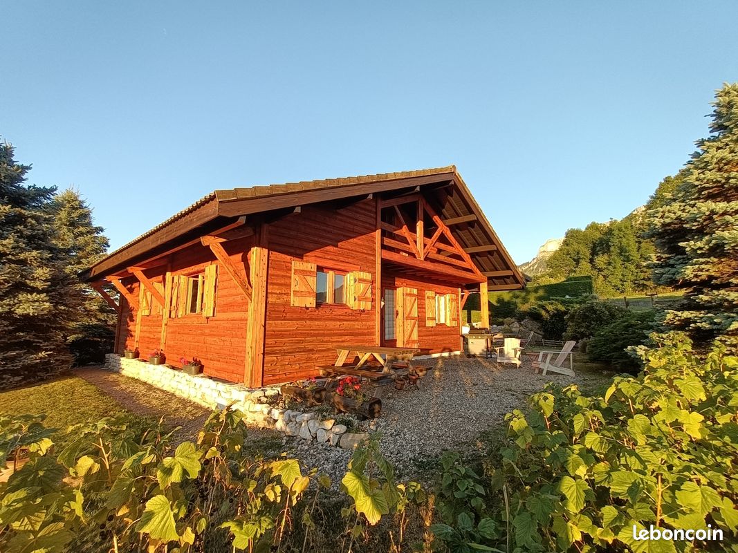 Maison 3 pièces 92 m² · à Fillière · 92 m² · 499 000 €