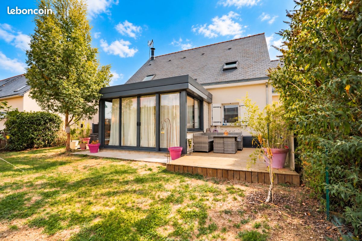 Maison 6 pièces 120 m² · à Saint-Clément-de-la-Place · 120 m² · 299 980 €