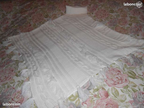 Ponchon en tricot col roulé (image 3)