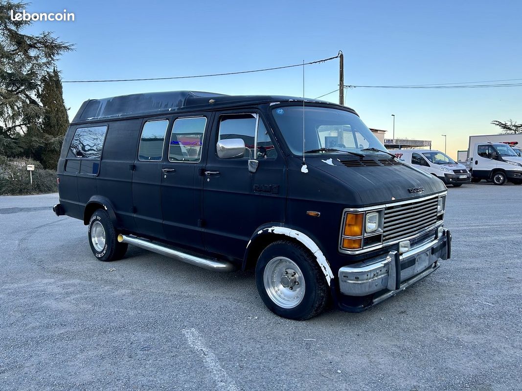 Dodge RAM VAN 250 (image 3)