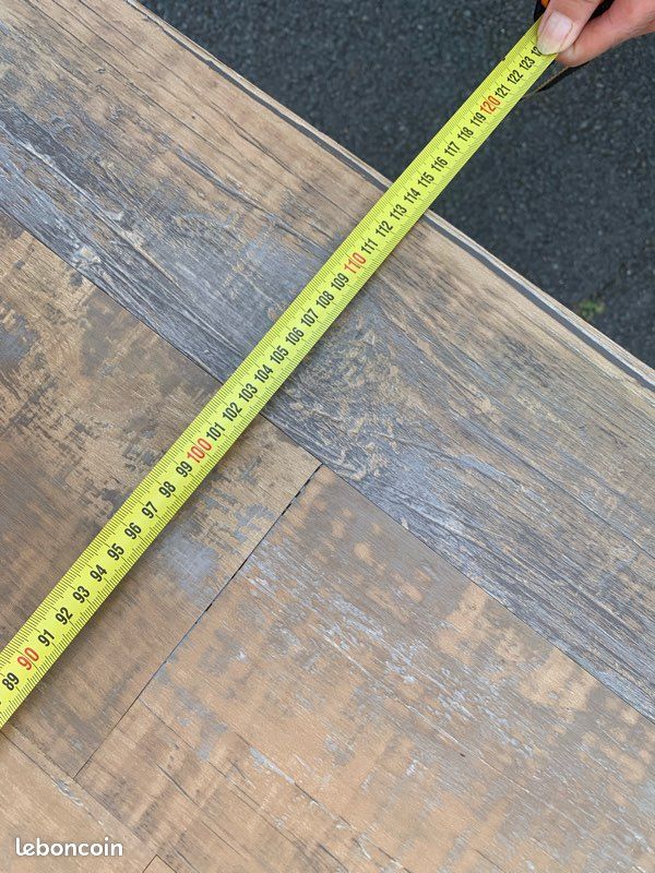 Table (image 4)