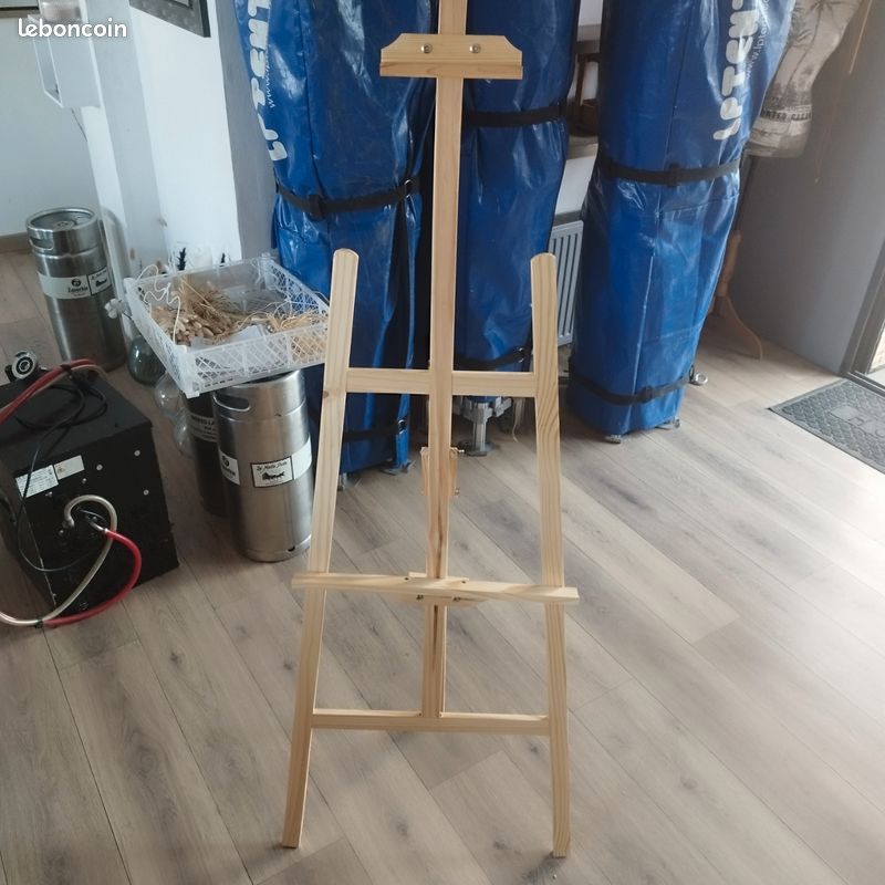 Chevalet en bois (image 1)