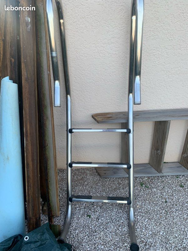 Échelle piscine inox - Bricolage