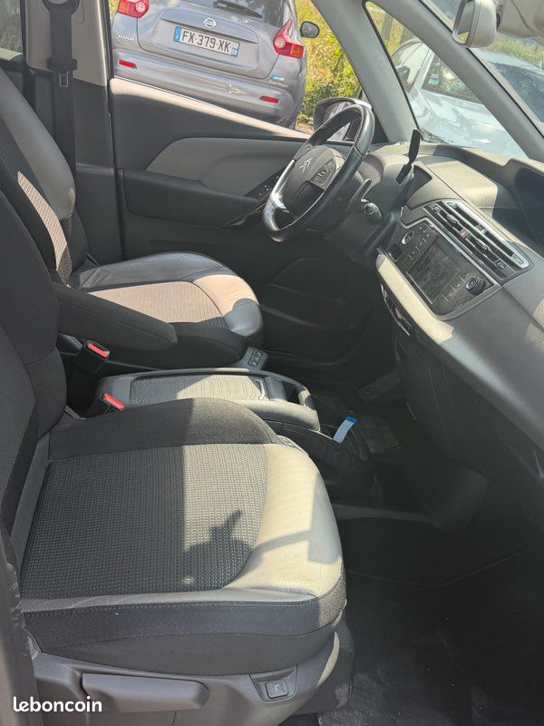 Citroën c4 Picasso spacetourer 1.2 130 bva shine (image 5)