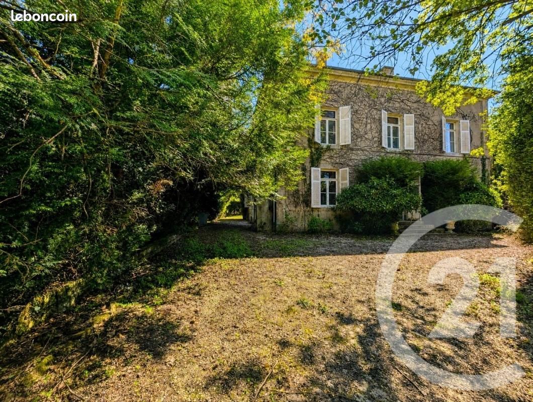 Maison 8 pièces 270 m² · à Villers-le-Sec · 270 m² · 340 000 €