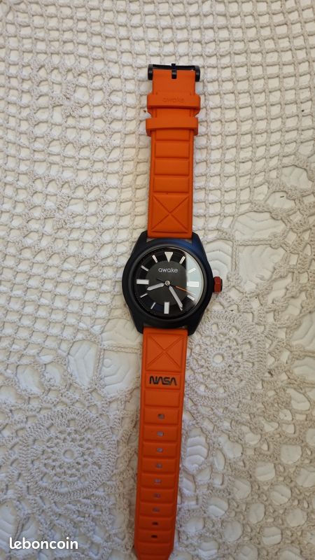 Montre Awake Mission To Earth (image 2)