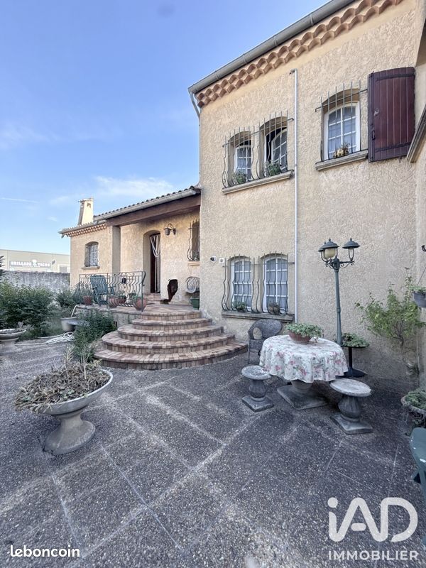 Maison 5 pièces 166 m² · au Pontet · 166 m² · 275 000 €