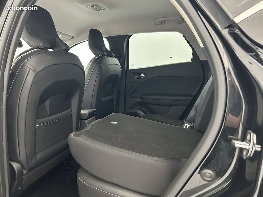 RENAULT Captur Blue dCi 115 EDC Intens (image 30)