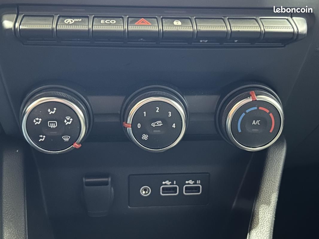 Renault Clio V BLUEDCI 100 EVOLUTION *GPS + RADAR DE RECUL (image 32)