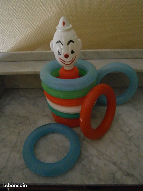 Clown + anneaux plastique jeu de plage de bazar années 60 (image 1)