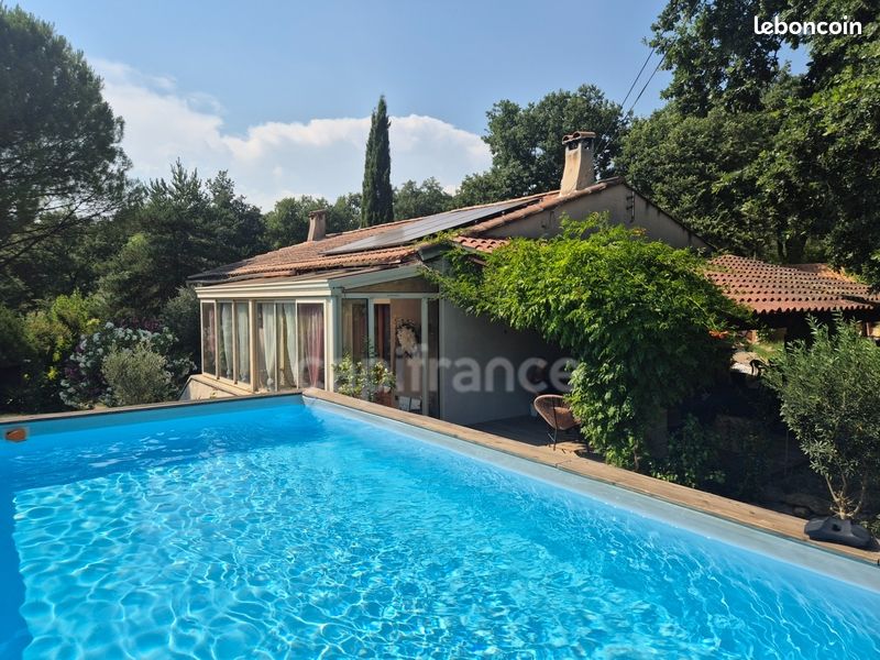 Maison 4 pièces 117 m² · à Vézénobres · 117 m² · 324 000 €