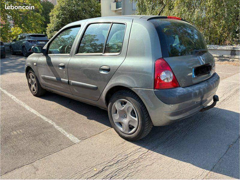 Clio 2 (image 1)