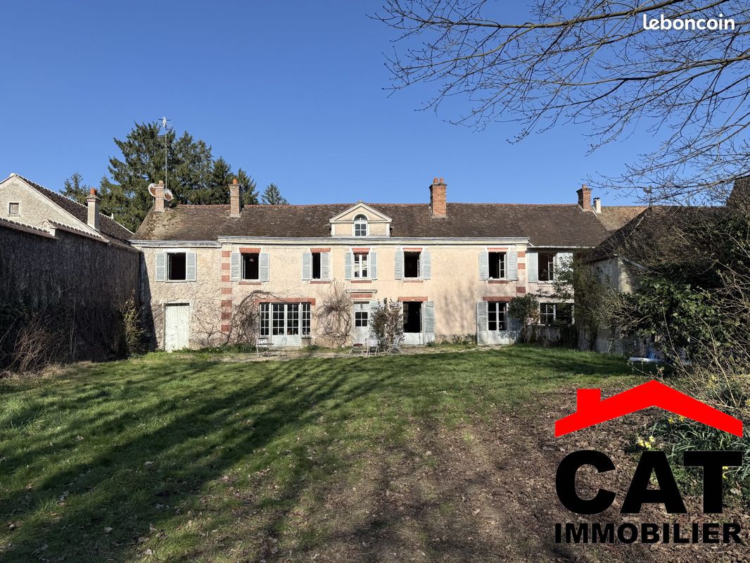 Maison 13 pièces 366 m² · à Héricy · 366 m² · 880 000 €