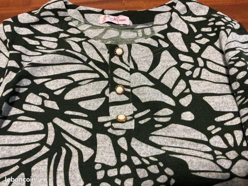 TEE shirt manches longues taille L (image 2)