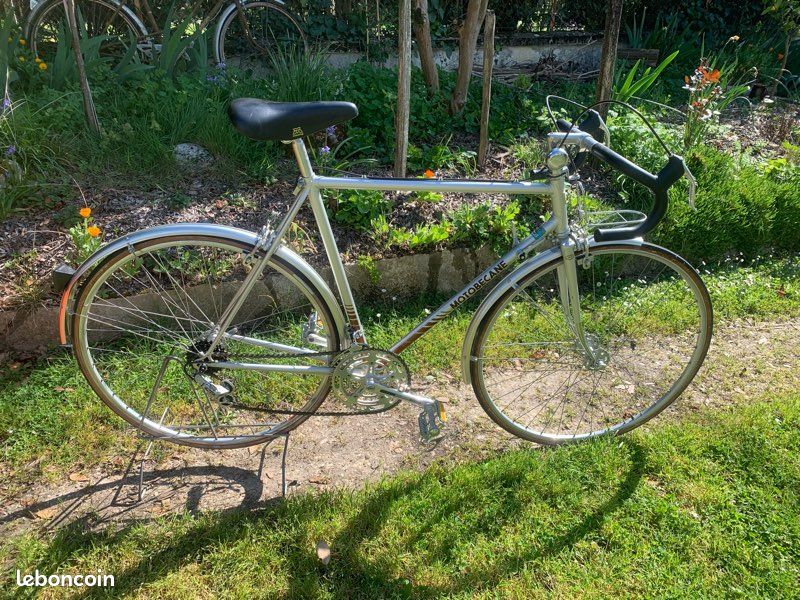 humour récompense la trappe velo randonneuse homme Questce qui ne va pas Élabore