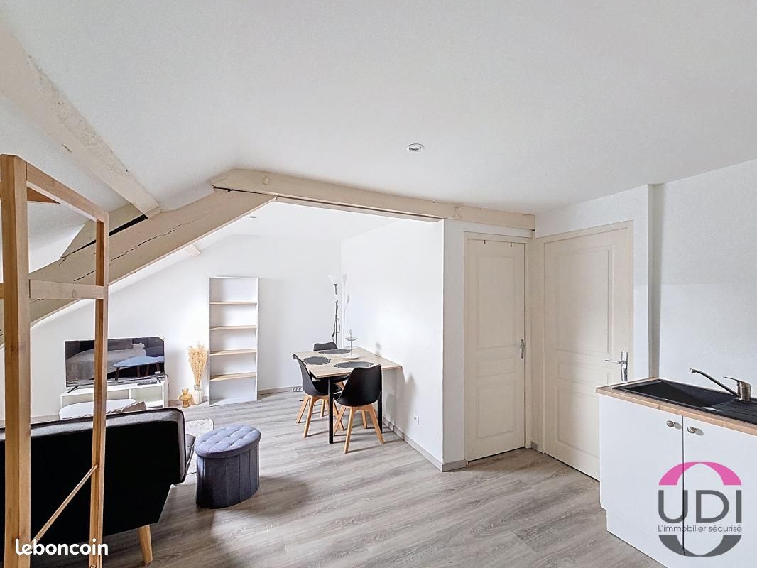 Appartement 2 pièces 25 m² · à Montluçon · 25 m² · 300 €/mois