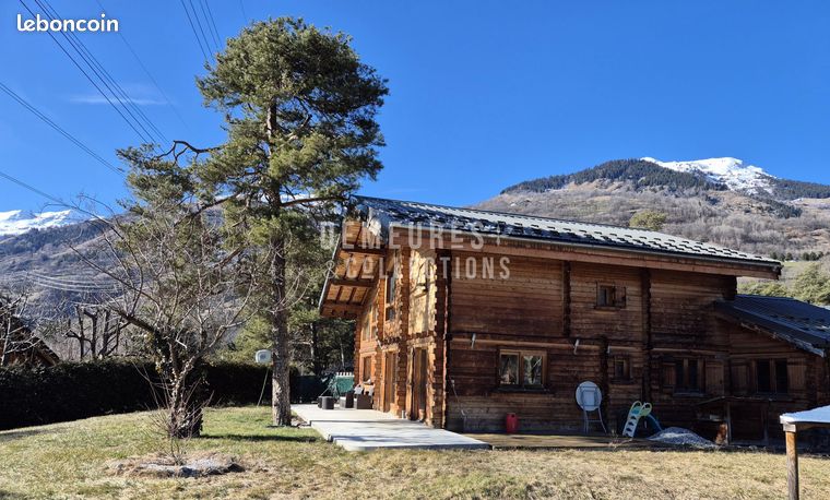 Chalet 6 pièces 157 m²