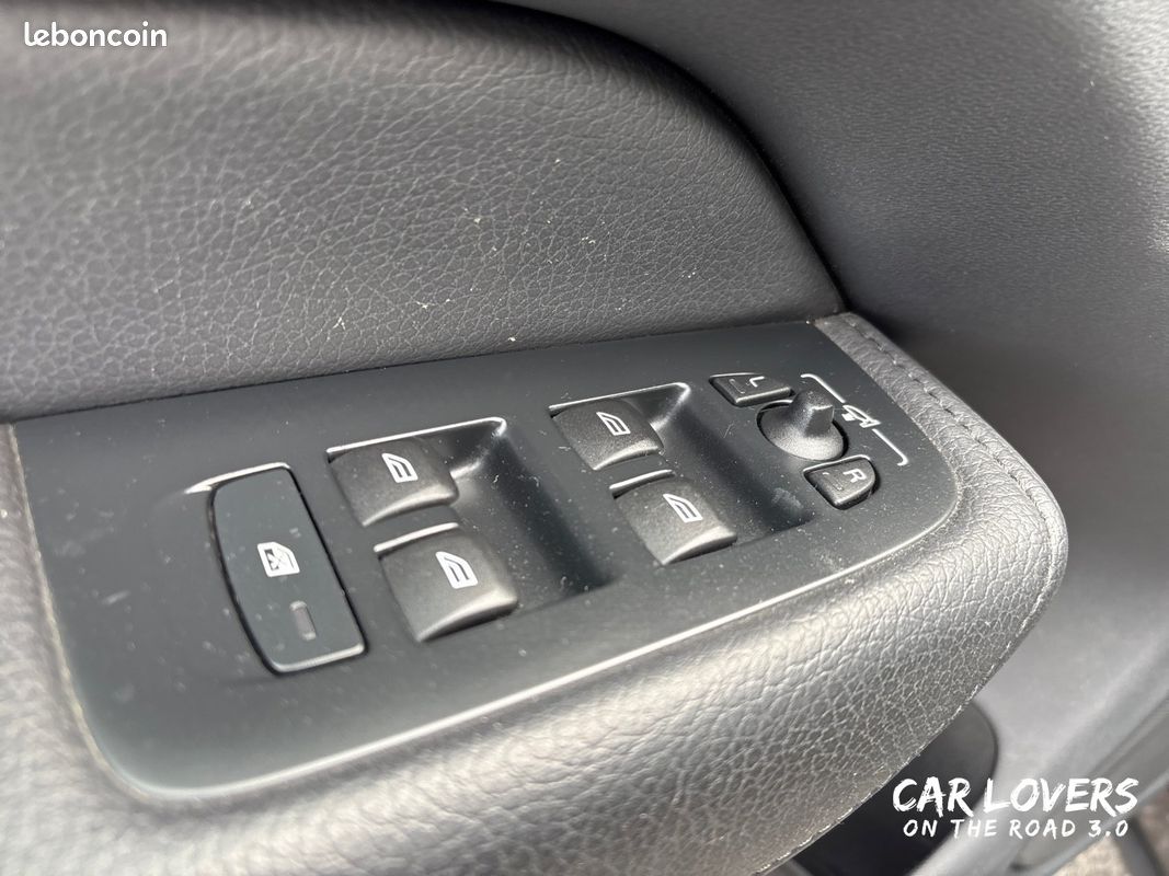 VOLVO XC60 B4 197 ch Geartronic 8 Plus Style Chrome (image 16)