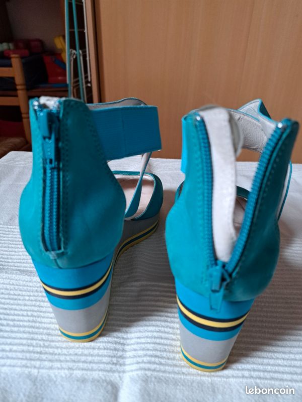 Sandales compensées (image 2)