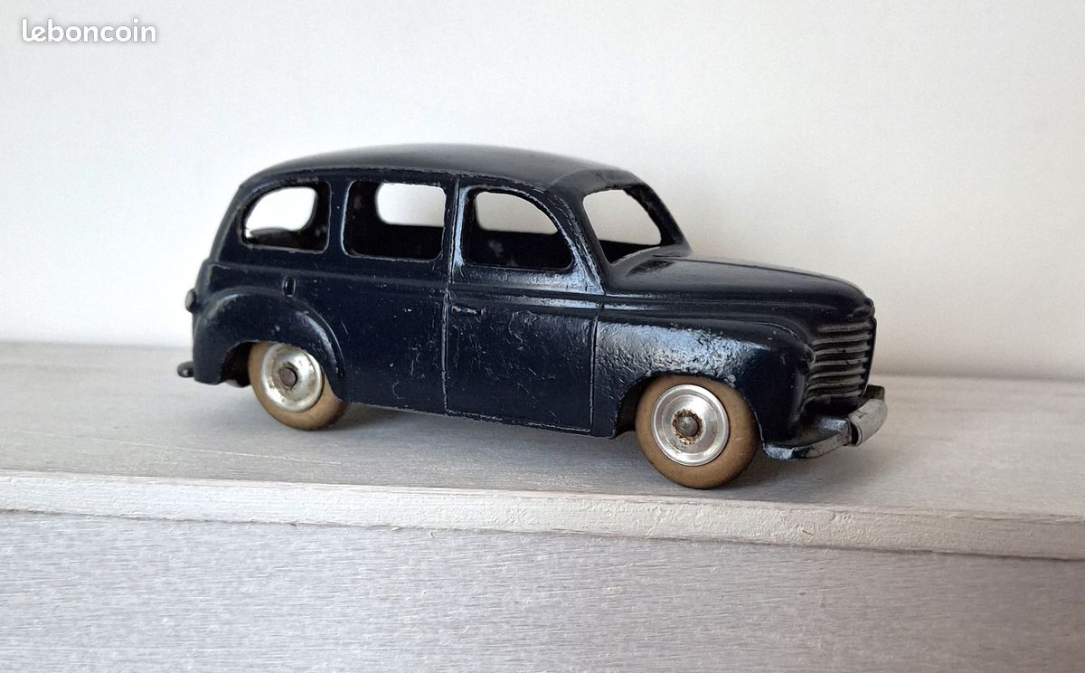 CIJ - Renault Prairie Taxi - 3/45 - Plancher Pincé - En Boîte - Occasion