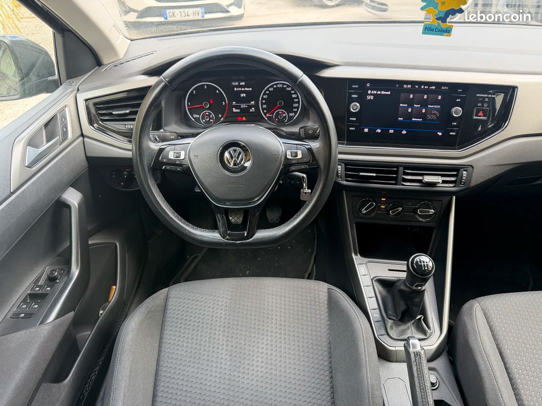 Volkswagen POLO VI Confortline Business / Apple CarPlay / Régulateur de vitesse (image 19)