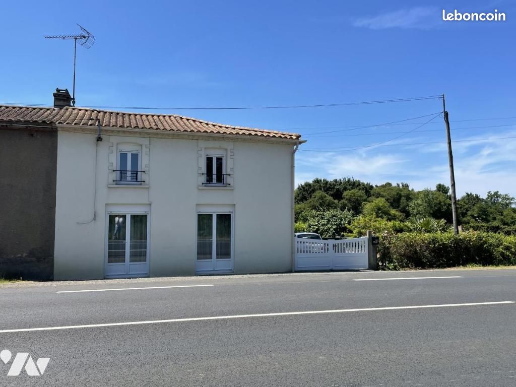 Maison 5 pièces 110 m² · à Sainte-Cécile · 110 m² · 111 300 €