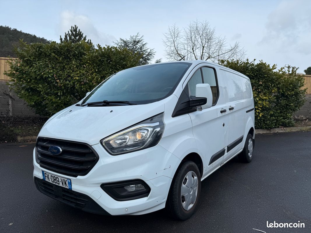 Ford Transit Custom L1H1 20 TDCI 130ch Bv6m Ambiente. 1 ère main. 2 Portes latérales. 95800 kms (image 1)