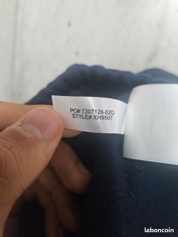 Pantalon de survêtement jogging polaire Lacoste bleu marine taille XS (image 7)