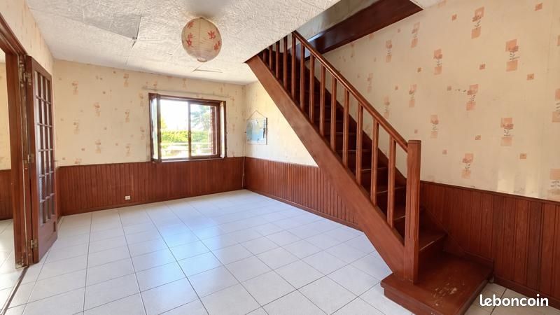 Maison 4 pièces 102 m² · au Pondy · 102 m² · 45 000 €