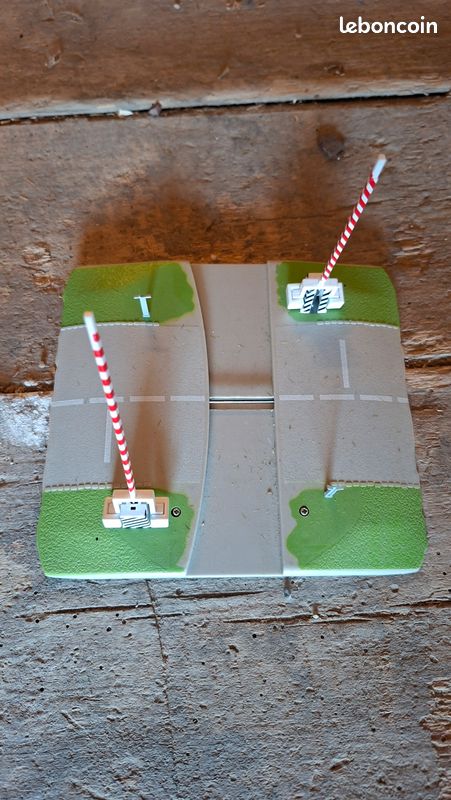Passage à niveau Jouef HO 1/87 avec barrières – Accessoire réseau train miniature vintage (image 1)
