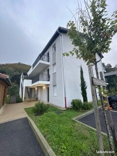 Appartement 3 pièces 69 m² · à Nivolas-Vermelle · 69 m² · 812 €