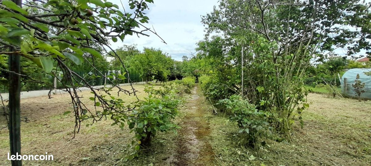 Terrain 1 000 m² Saint Fargeau Ponthierry · à Saint-Fargeau-Ponthierry · 129 000 €