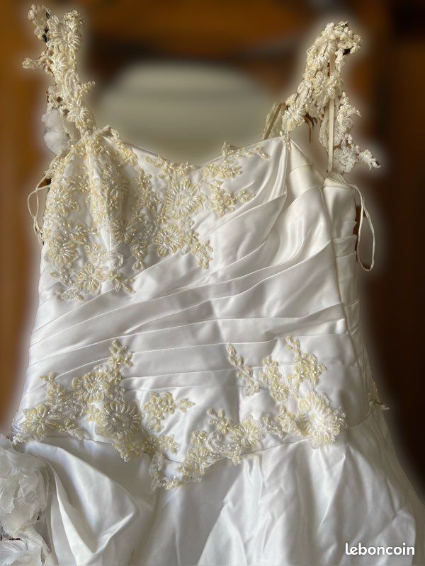 Robe de marié (image 1)