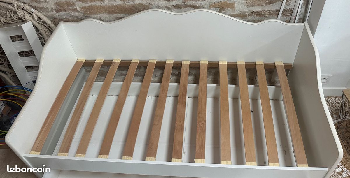 Lit blanc pour enfants (image 4)