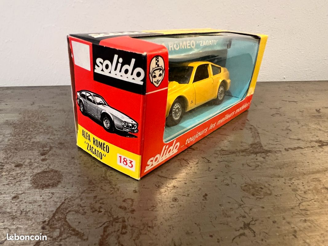 Dalia Solido Alfa Romeo 2600 No Politoys No Norev No Mebetoys No Dinky