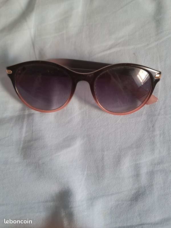 Lunette de soleil (image 1)