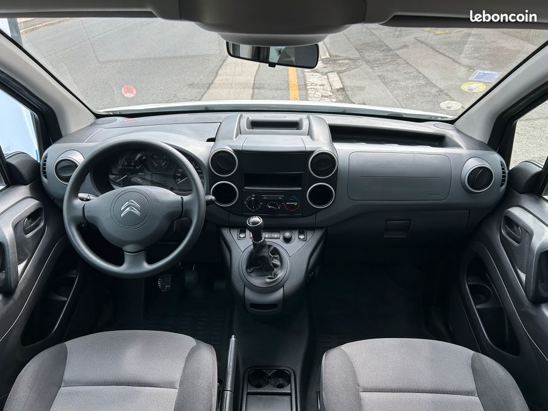 Citroën Berlingo Cabine Approfondie (2) BlueHDi 100 BVM Confort Cabine App XL 12490 HT / 14988 TTC (image 4)