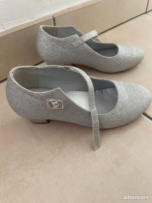 Chaussures de fêtes taille 32 (image 6)