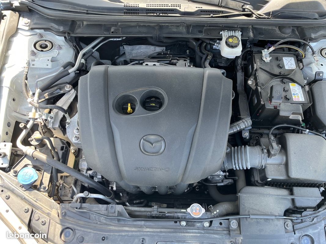 MAZDA Mazda3 5 portes 2.0L e-SKYACTIV-G M Hybrid 122 ch BVM6 Prime-Line (image 27)