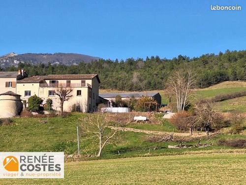 Maison 16 pièces 390 m²