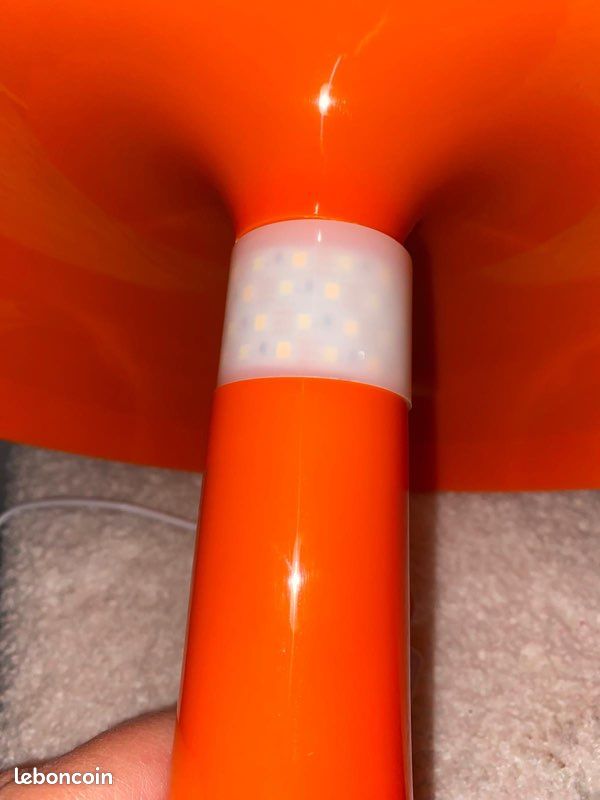 Lampe de table LED style champignon - USB - Rétro chic (image 3)