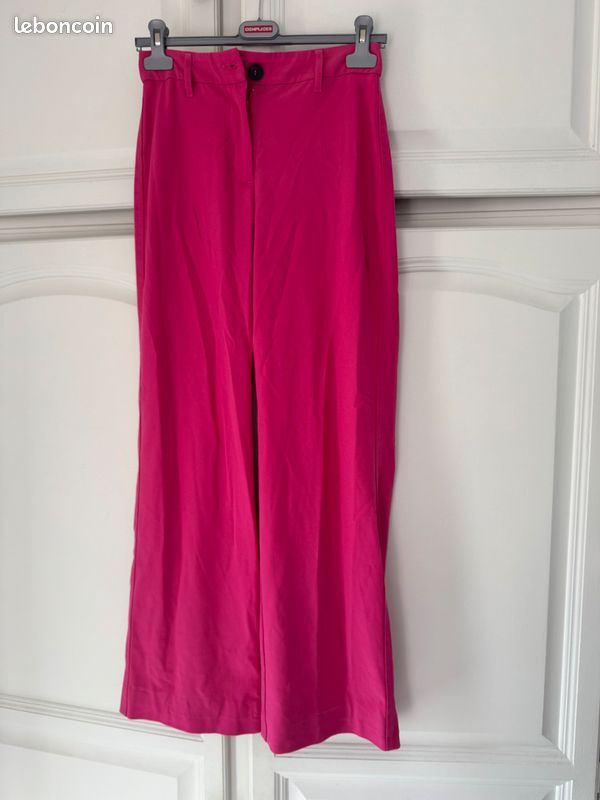 Pantalon rose "Bershka" (christou) (image 3)