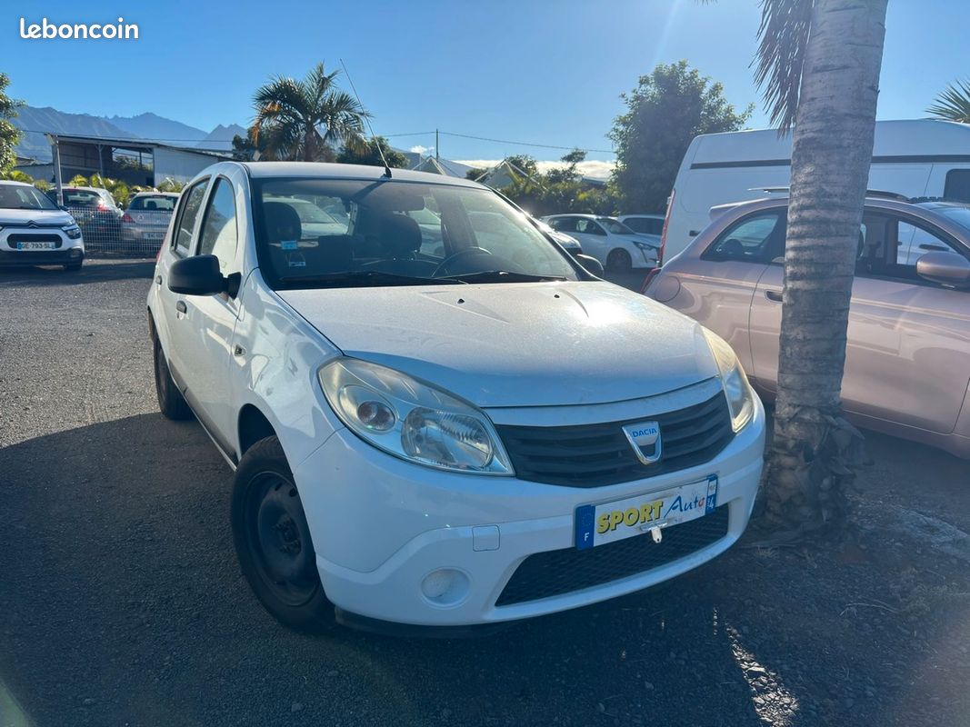 Dacia Sandero VENDU EN ETAT PROBLEME PASSAGE X VITESSE X SPORT AUTO x (image 1)