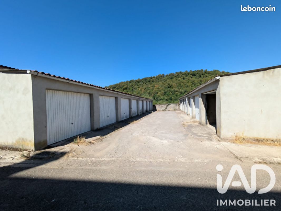 Parking 407 m² · à Algrange · 407 m² · 148 000 €