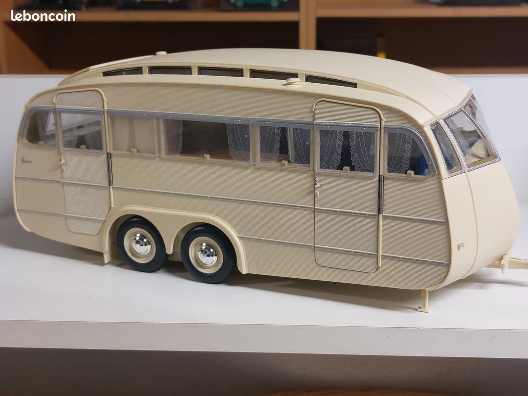 Caravane Hénon Norev 1/18 (image 2)