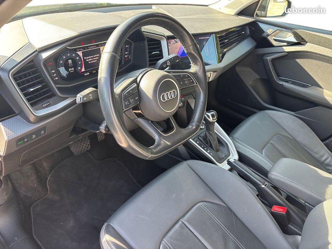 AUDI A1 Sportback 35 TFSI 150 ch S tronic 7 Design Luxe (image 15)
