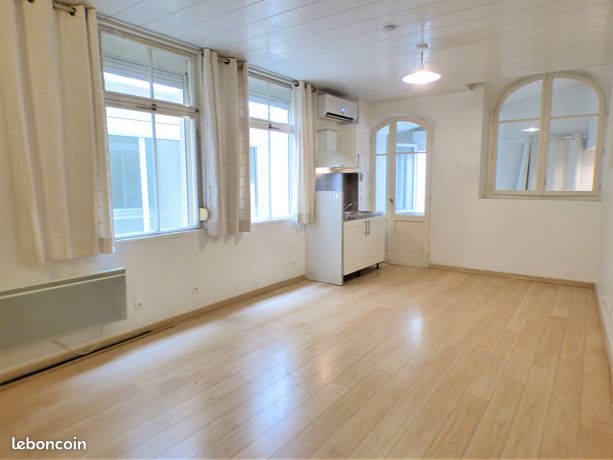 Studio 1 pièce 30 m²