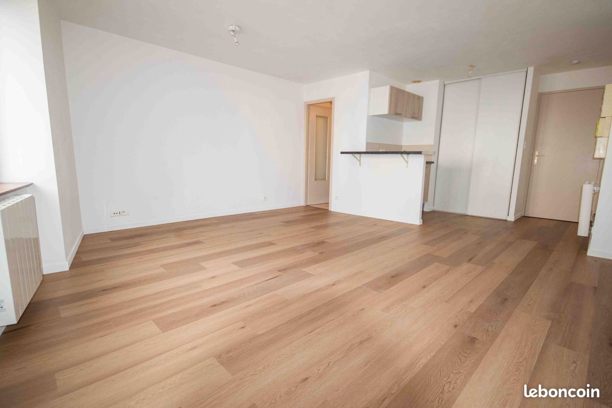 Appartement 1 pièce 28 m² · à Chavagnes-en-Paillers · 28 m² · 450 €/mois