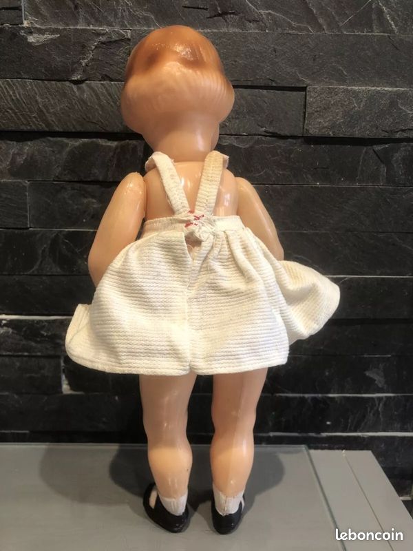 Poupée ancienne en plastique rigide , articulations maintenues par élastiques (image 4)